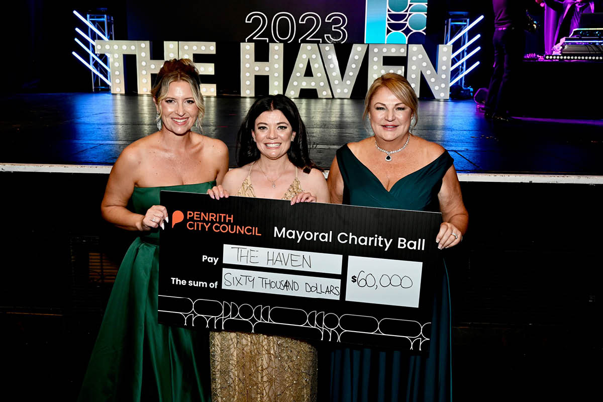 Penrith Mayor Cr Tricia Hitchen presents a cheque for $60,000 to The Haven at The Mayoral Charity Ball